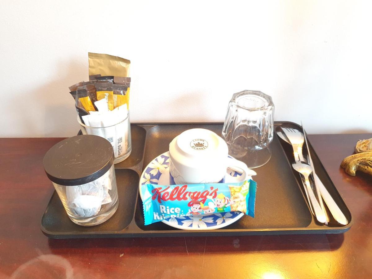 Beautiful Guest Rooms, Free Parking, 30Min Heathrow, 40Min Wembley, 60Min Central London غرينفورد المظهر الخارجي الصورة