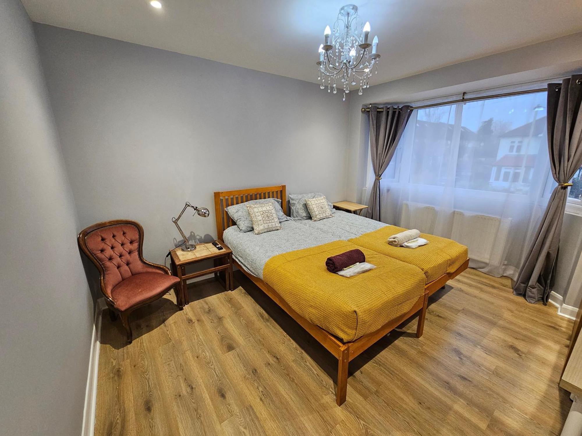 Beautiful Guest Rooms, Free Parking, 30Min Heathrow, 40Min Wembley, 60Min Central London غرينفورد المظهر الخارجي الصورة