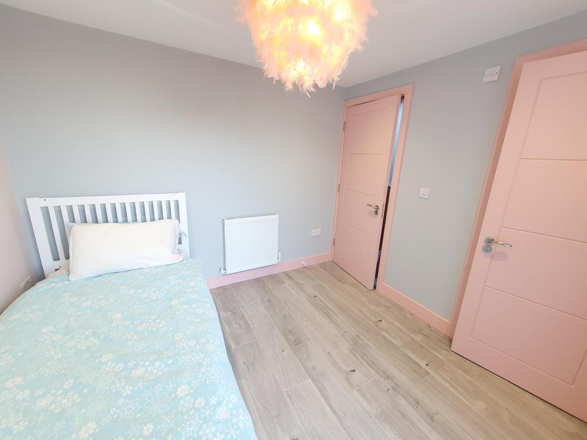 Beautiful Guest Rooms, Free Parking, 30Min Heathrow, 40Min Wembley, 60Min Central London غرينفورد المظهر الخارجي الصورة